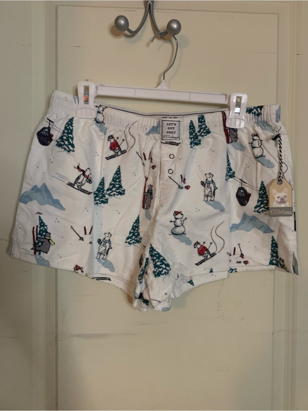 PJ Salvage Women’s White Winter Ski Bears Print Lounge Shorts Pajamas Sz L